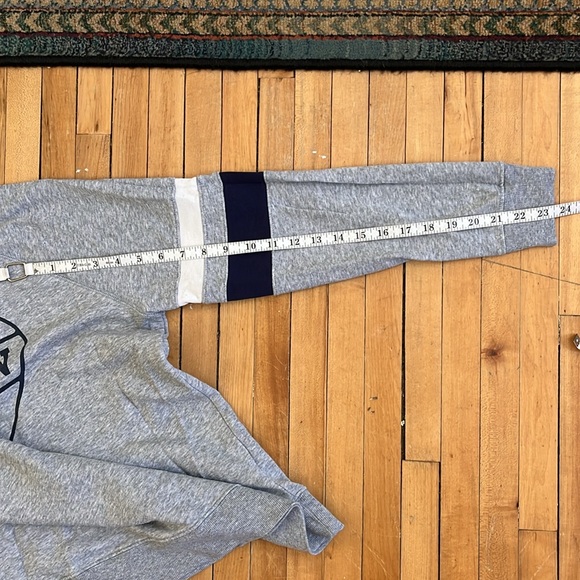 Old Navy Sweatshirt - Picture 11 of 13
